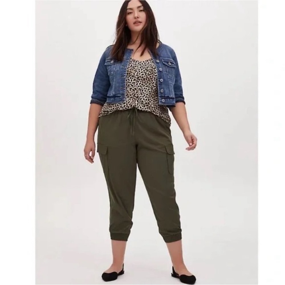 Torrid Relaxed Fit Jogger in Challis Olive Green, sz 1 1x 14